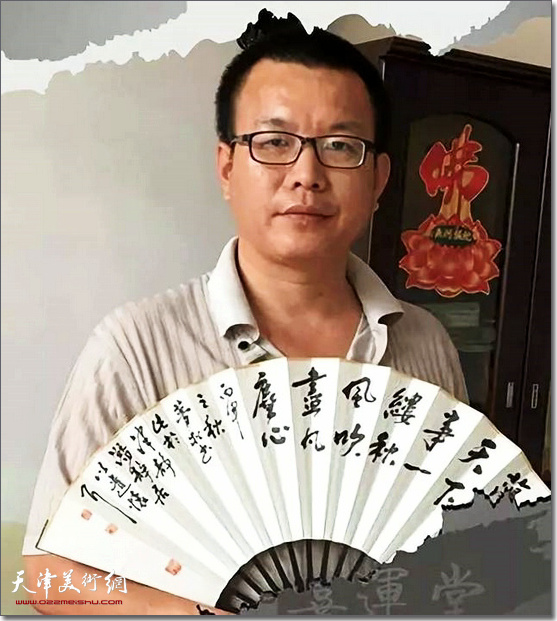 石梦松（天津），1972年出生，天津静海人。羲之书画报当代艺苑签约学术委员，中国艺术学会会员。